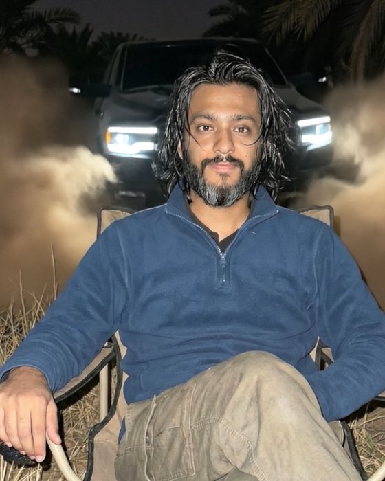 Rugged Outdoor Night Portrait with Off Road Truck Video Prompt